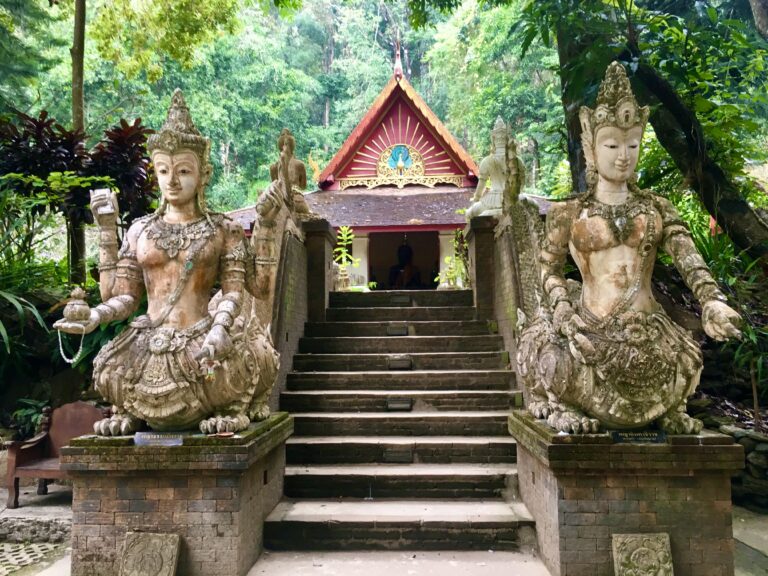 The Hidden Gem of Chiang Mai: Wat Pha Lat